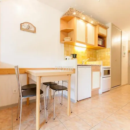 Apartment Pas Du Lac 2 *
